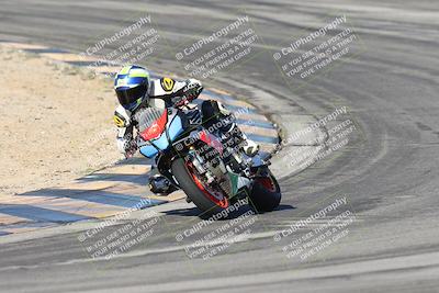 media/Dec-01-2025-Moto Forza (Mon) [[2daa91e15f]]/2-Intermediate Group/Session 2 (Turns 9 and 10)/